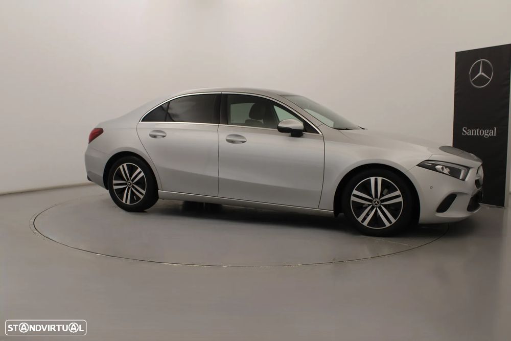 Mercedes-Benz A 180 Limousine d Progressive Aut. - 3