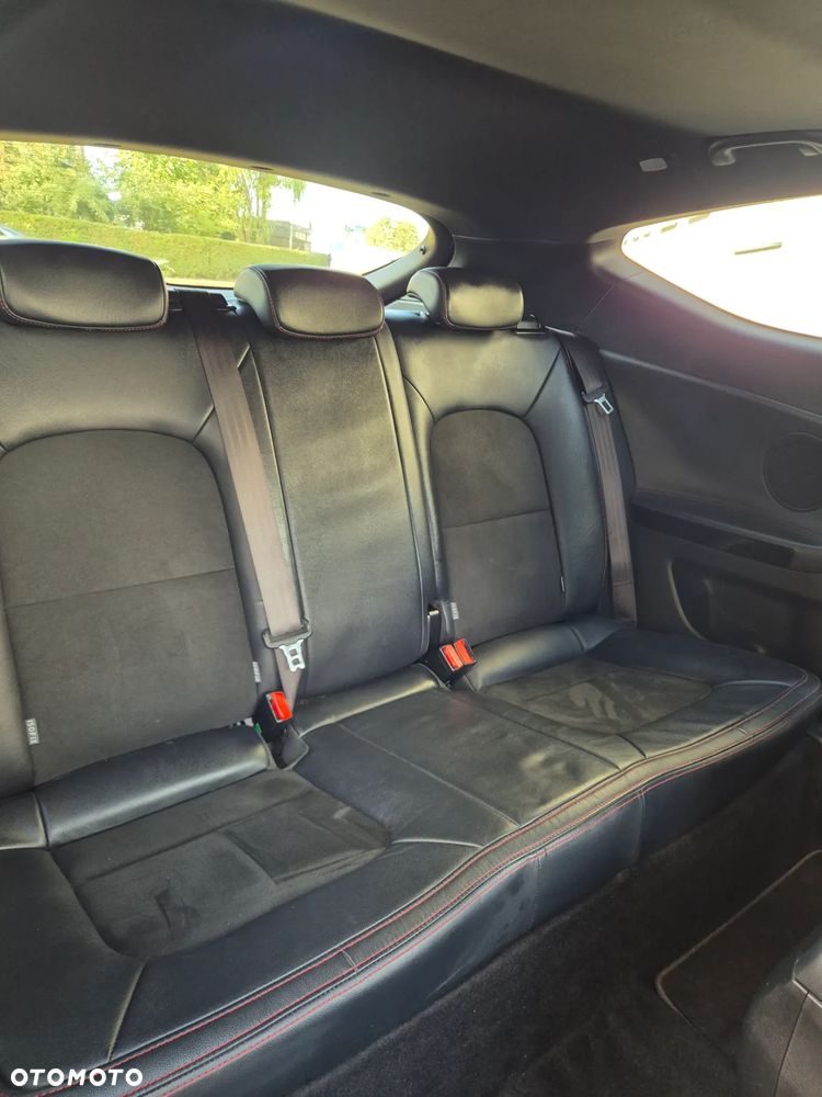 Kia Ceed 1.6 T-GDI GT - 16