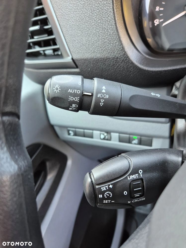 Citroën Jumpy XL 2.0 145KM - 11