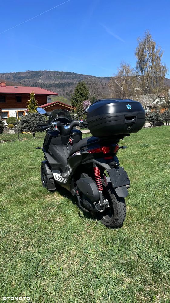 Piaggio MP-3 - 10