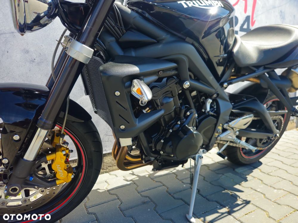 Triumph Street Triple - 9