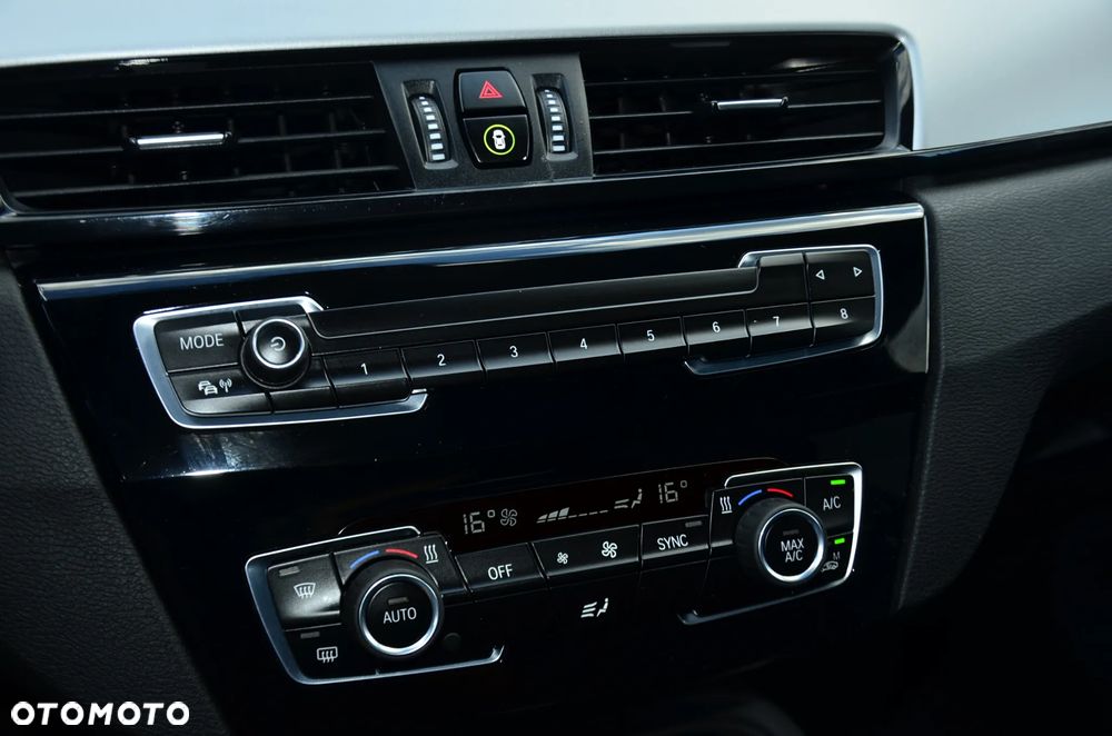 BMW X1 sDrive18d Business Edition - 25