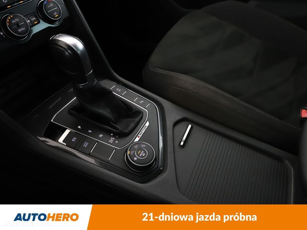 Volkswagen Tiguan - 30