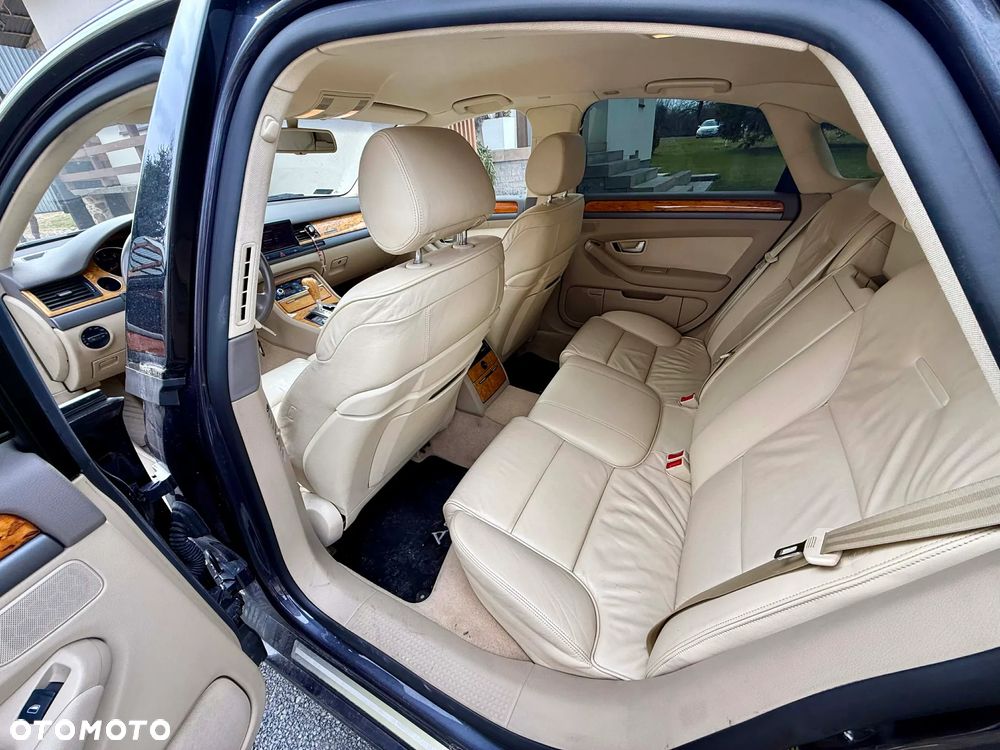 Audi A8 - 3