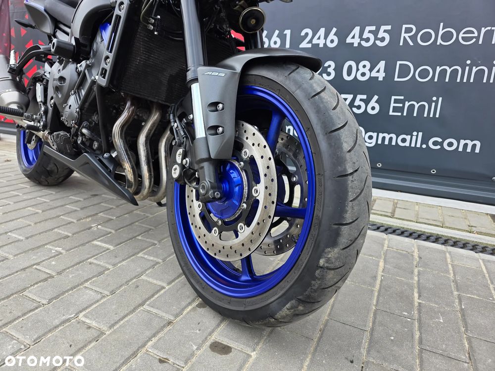 Yamaha FZ8 - 16