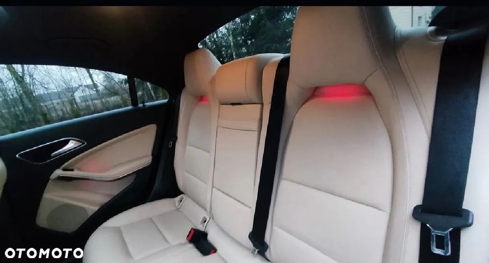 Mercedes-Benz CLA 250 Sport 7G-DCT - 28