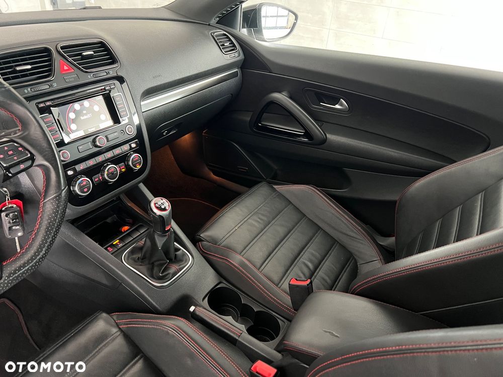 Volkswagen Scirocco - 14