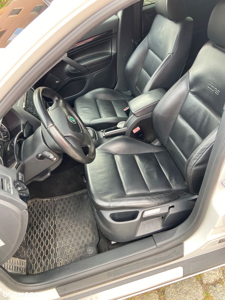Skoda Octavia 2.0 TFSI RS - 9
