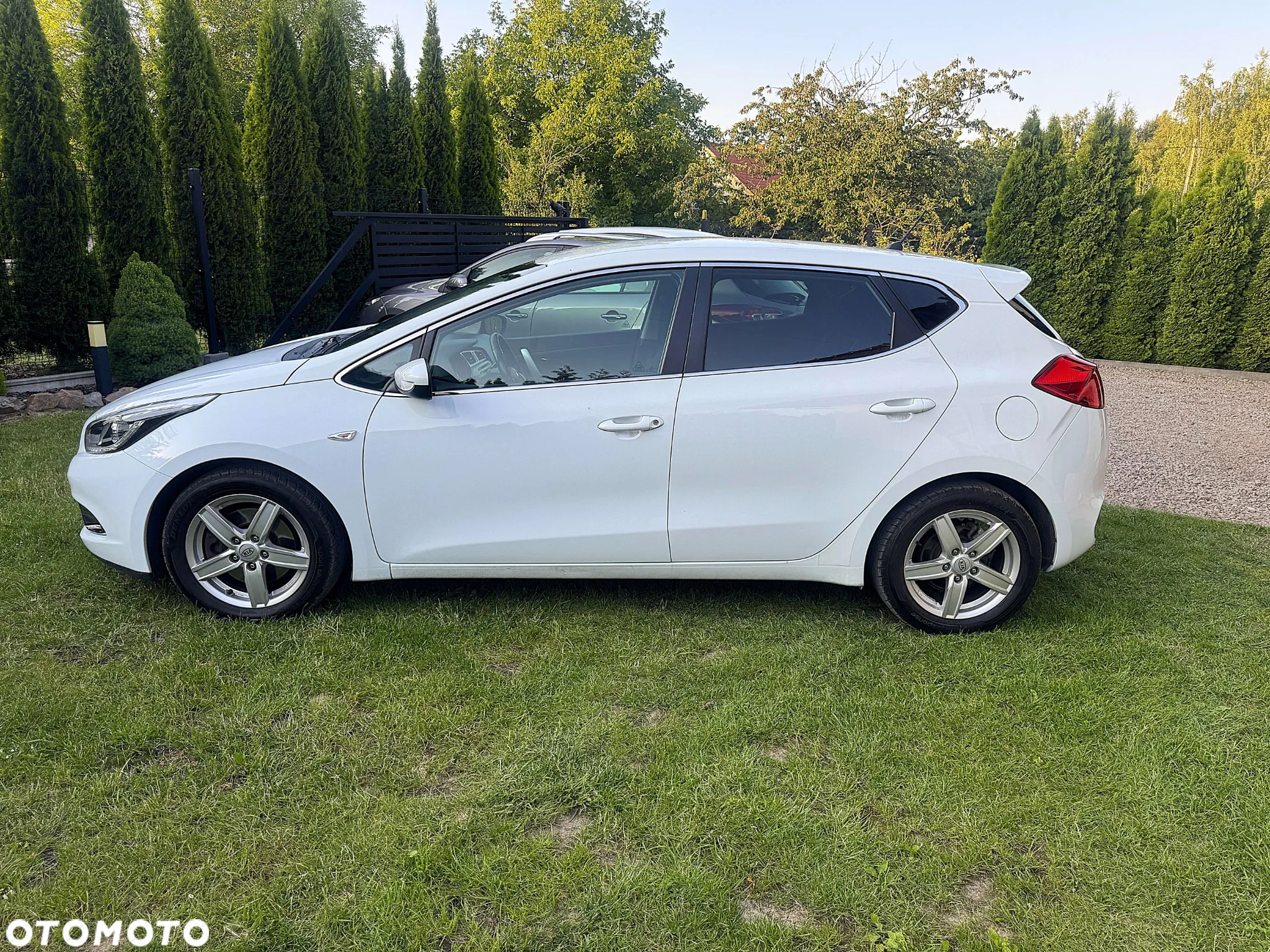 Kia Ceed - 8