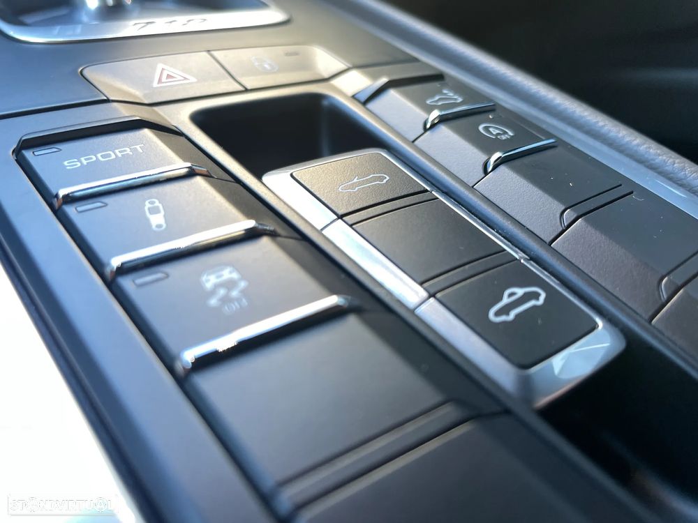 Porsche 718 Boxster 2.0 T PDK - 25