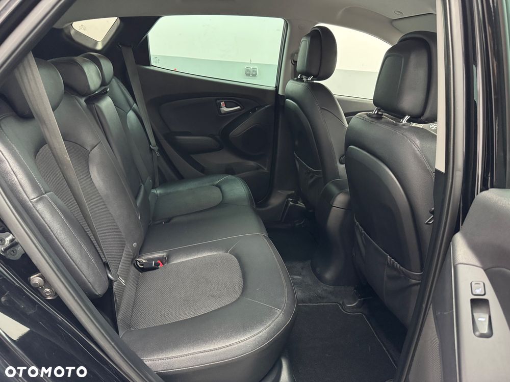 Hyundai ix35 1.7 CRDi 2WD blue Style - 23