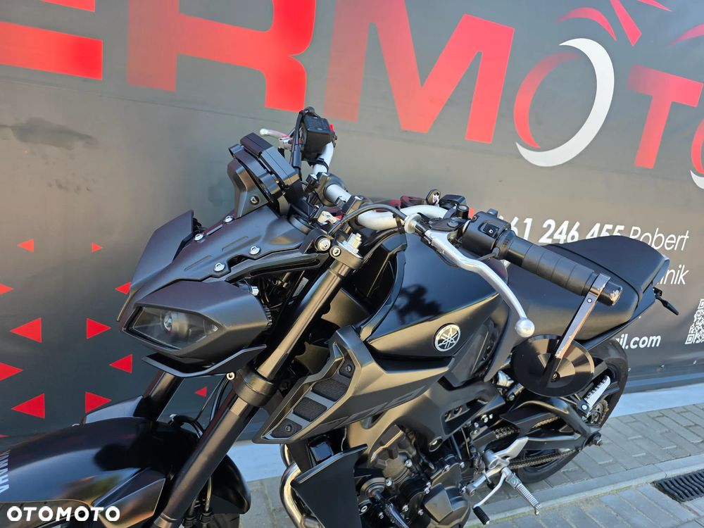 Yamaha MT - 12