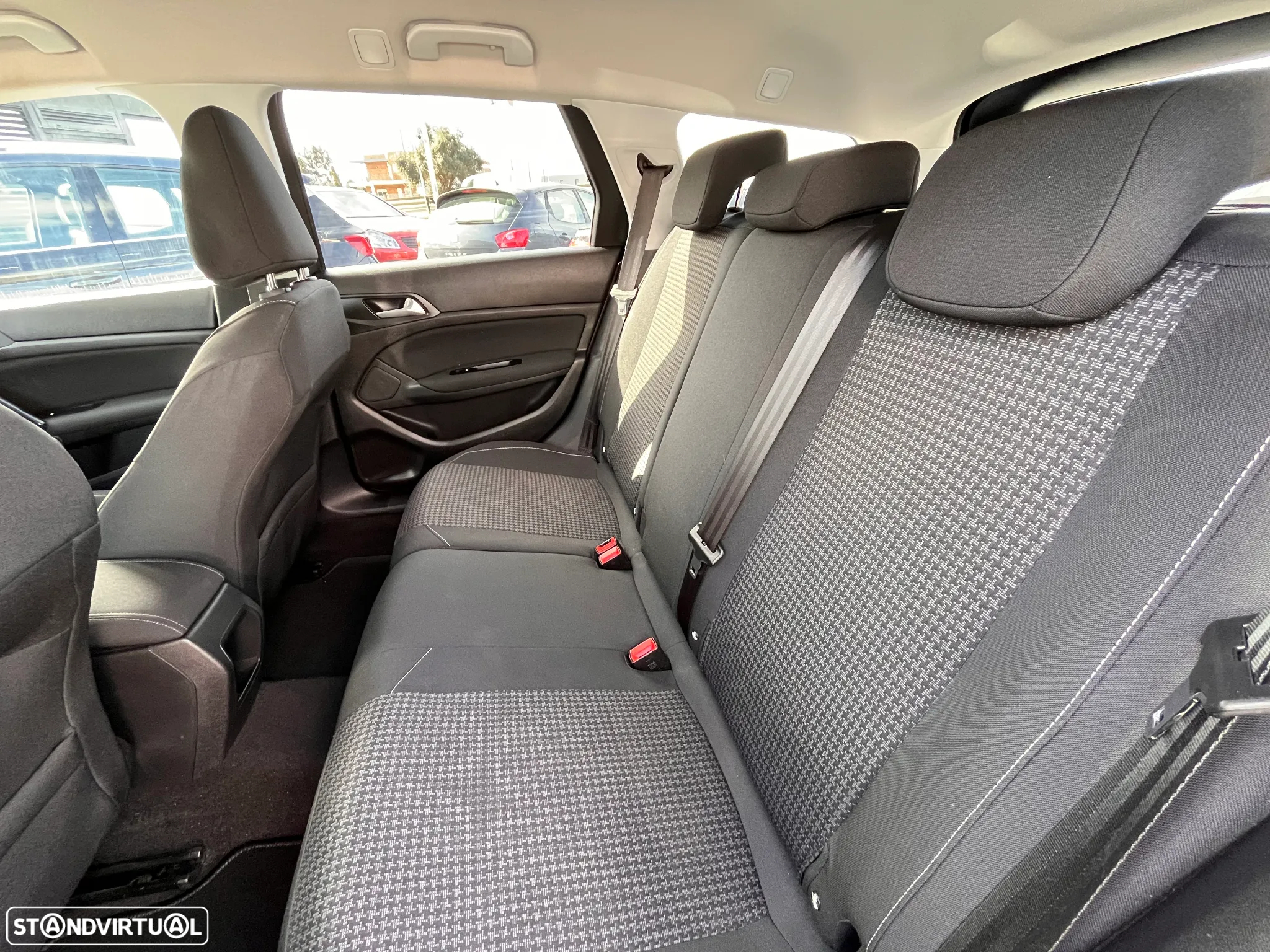 Peugeot 308 SW 1.5 BlueHDi Active - 11
