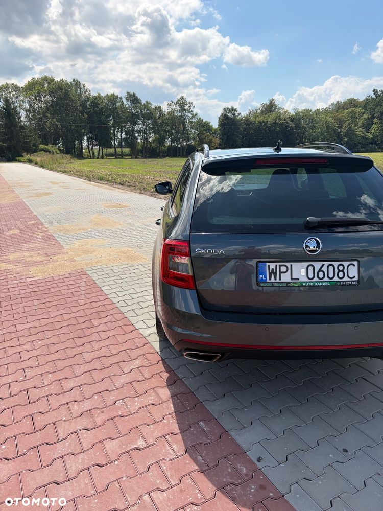 Skoda Octavia 2.0 TDI RS DSG - 8