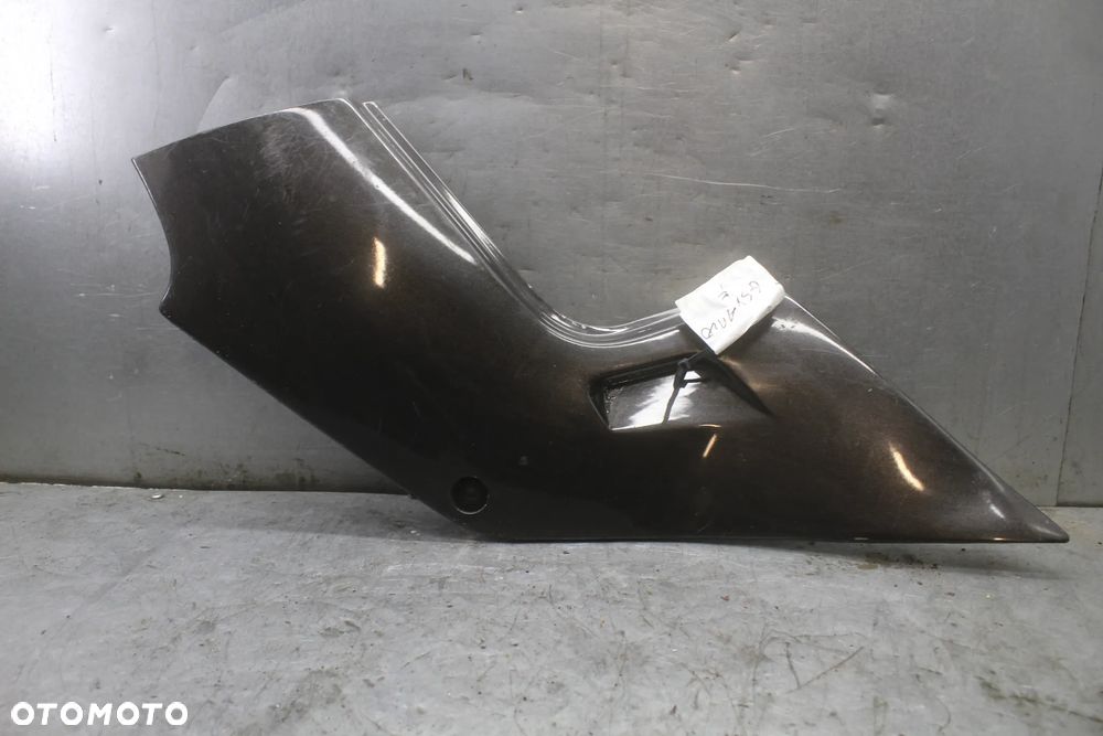 Suzuki GSX 1100 F Bok boczek owiewka osłona ogon - 1