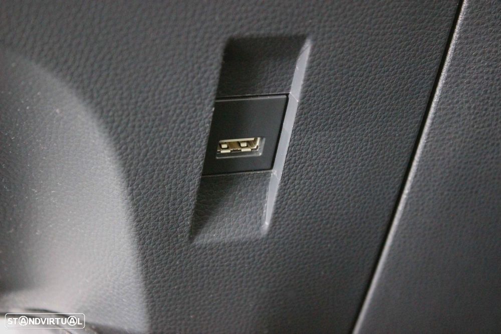 Toyota Corolla 1.8 Hybrid Comfort+P.Sport - 25