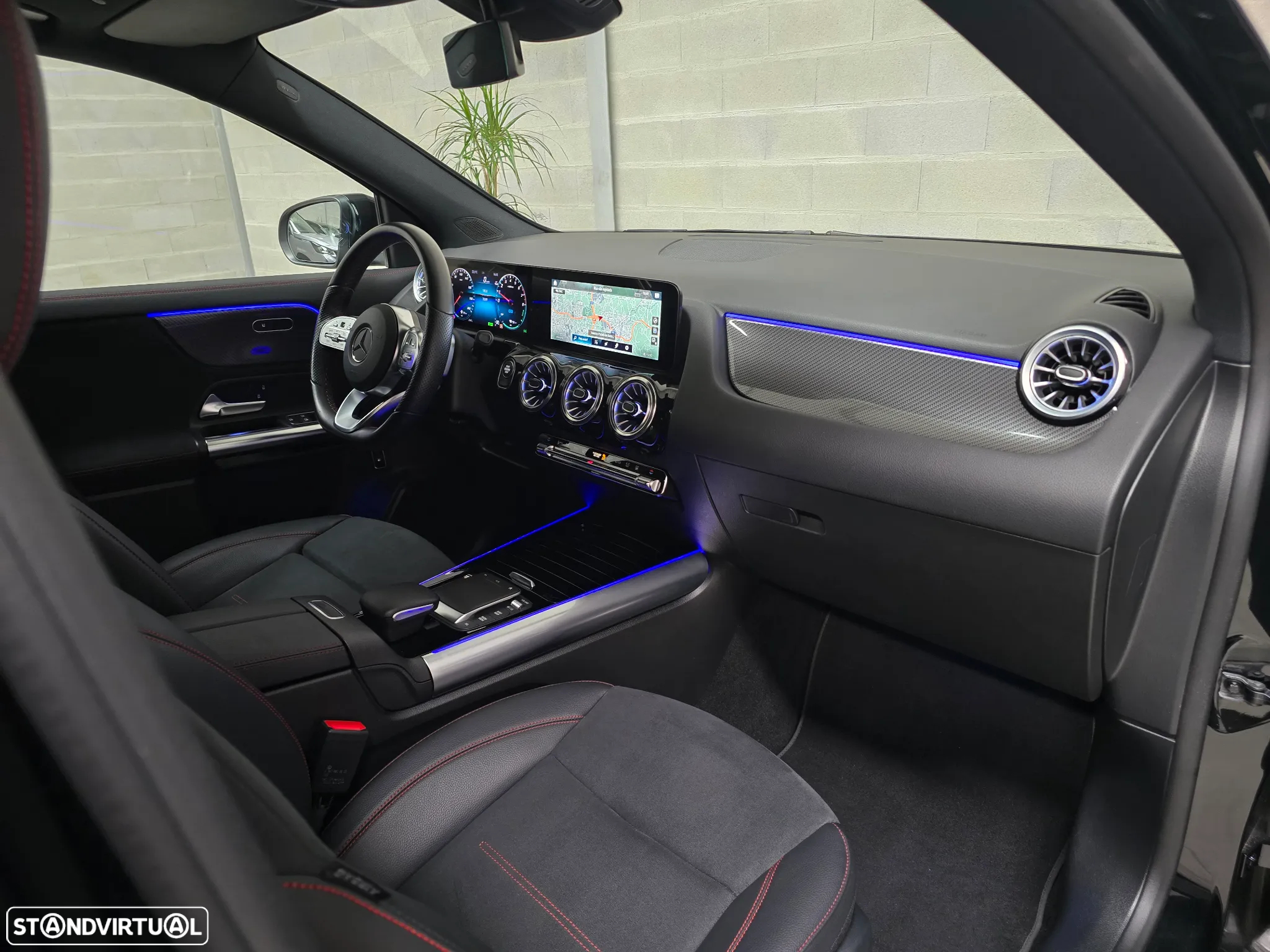 Mercedes-Benz GLA 250 e 8G-DCT AMG Line - 13