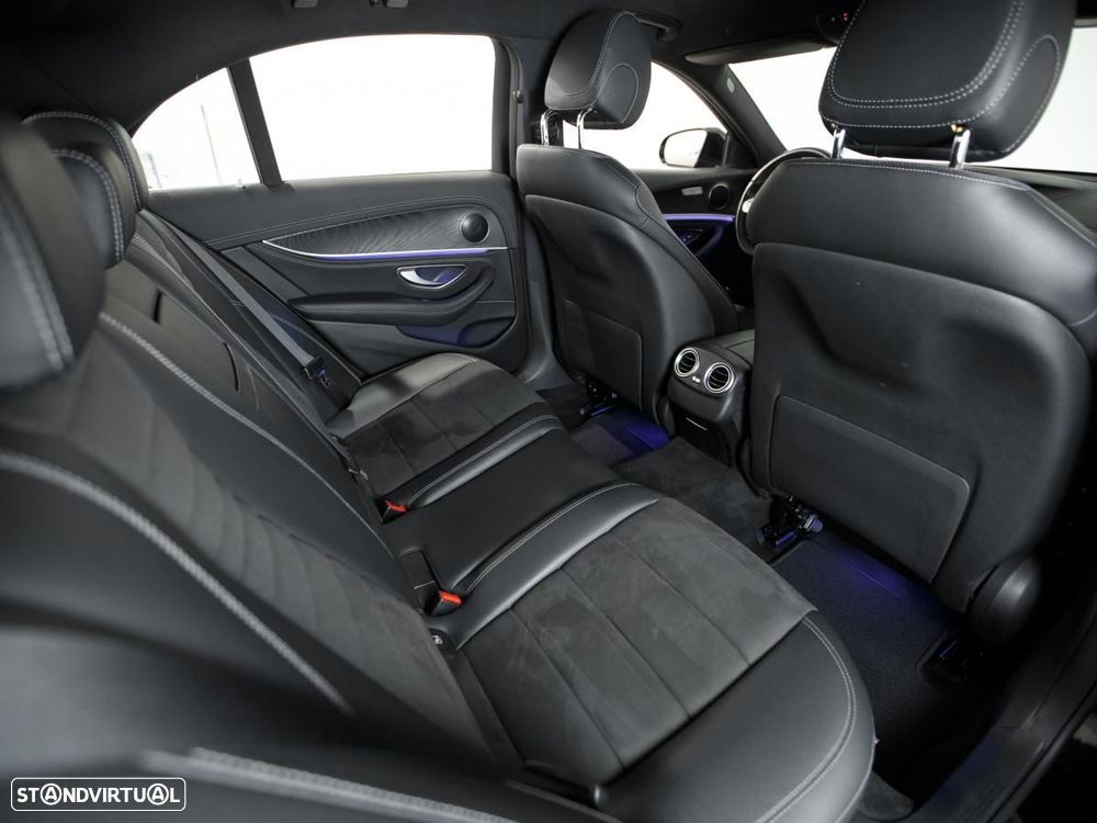 Mercedes-Benz E 300 de AMG Line - 11