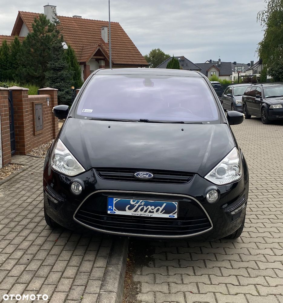 Ford S-Max - 11