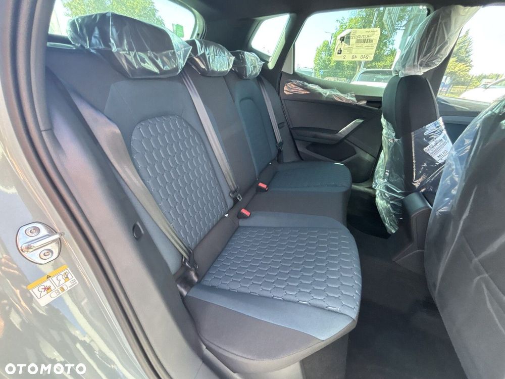Seat Arona - 12