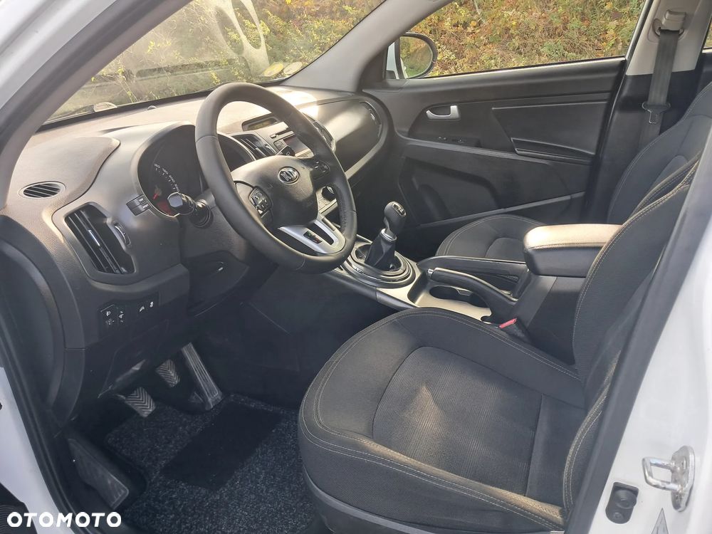 Kia Sportage 1.7 CRDI 2WD Attract - 18