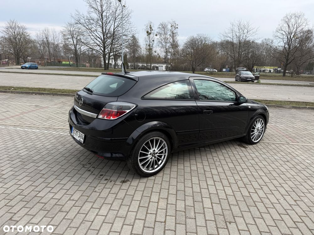 Opel Astra 1.9 CDTI DPF NAVI - 6