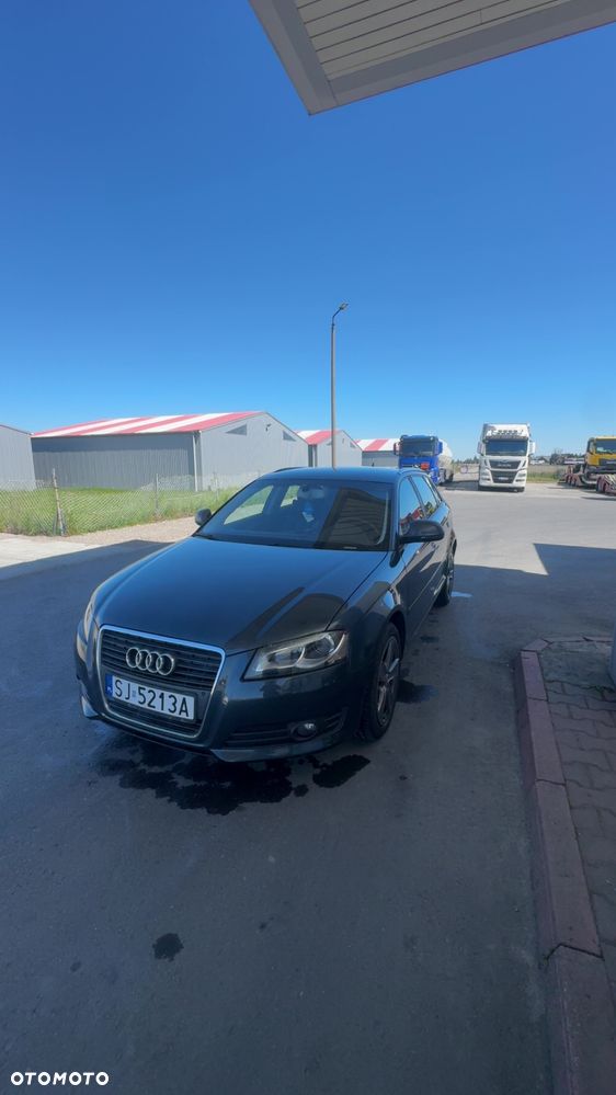 Audi A3 Sportback 2.0 TDI DPF Ambiente S tronic - 1