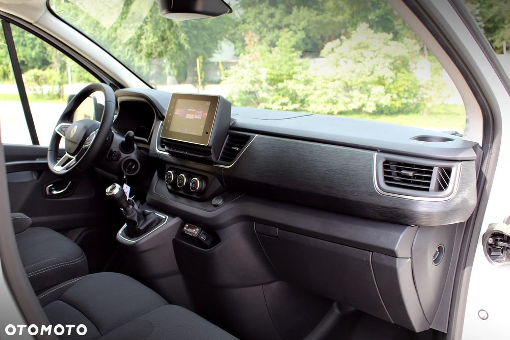 Renault Trafic - 15