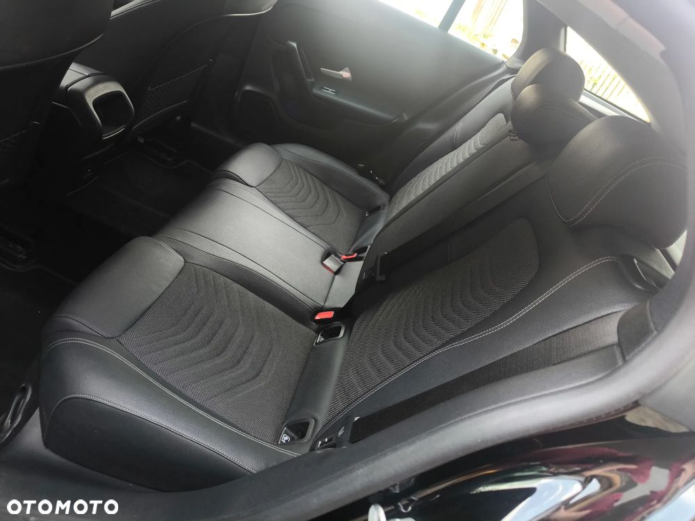 Mercedes-Benz CLA - 16