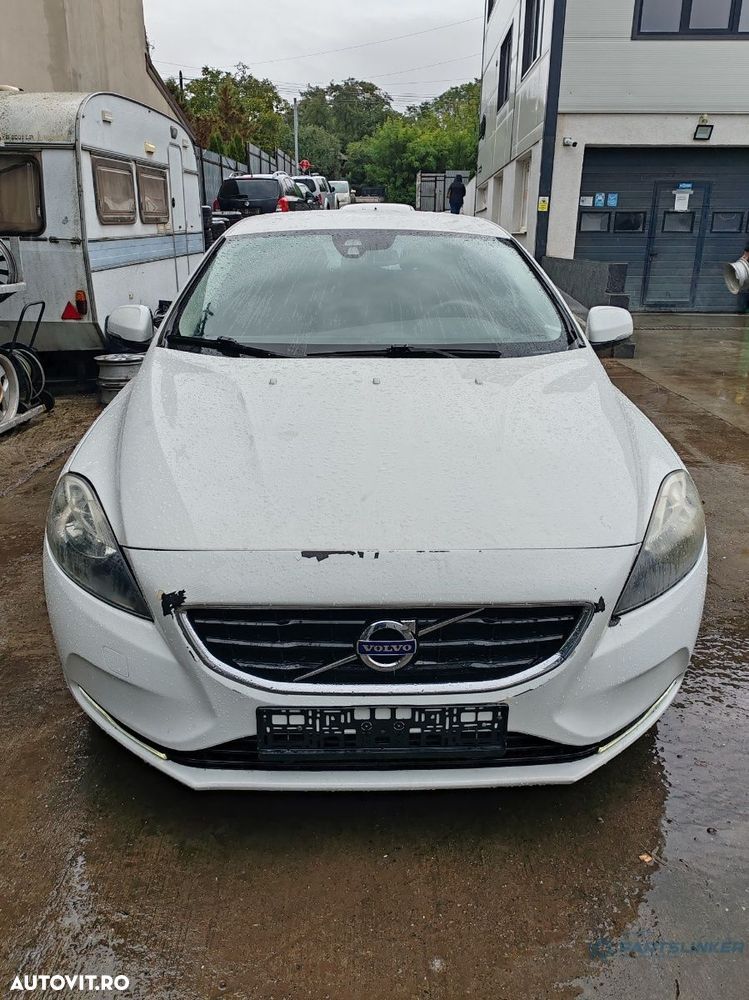 Dezmembrez VOLVO V40 Hatchback 525, 526 2013 1.6 D2 D 4162 T 84KW|114HP - 1