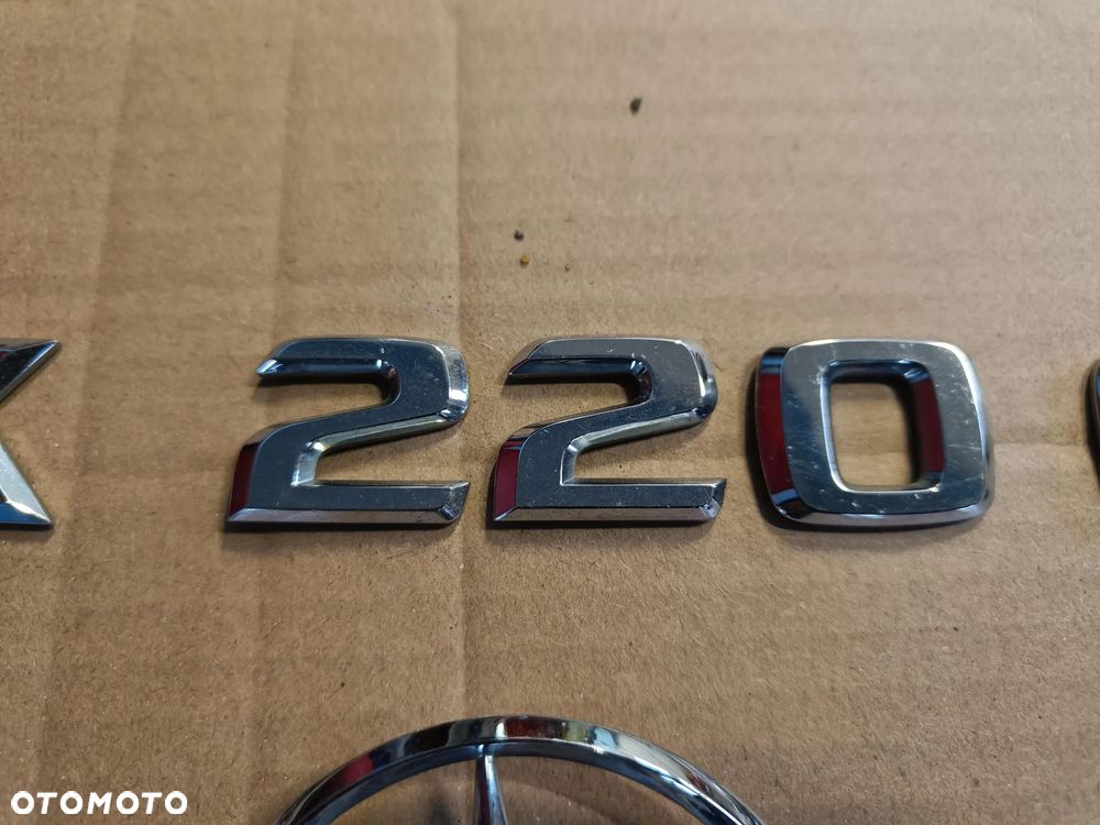 MERCEDES W209 CLK EMBLEMAT ZNACZEK KLAPY ZNACZKI 220 CDI - 3