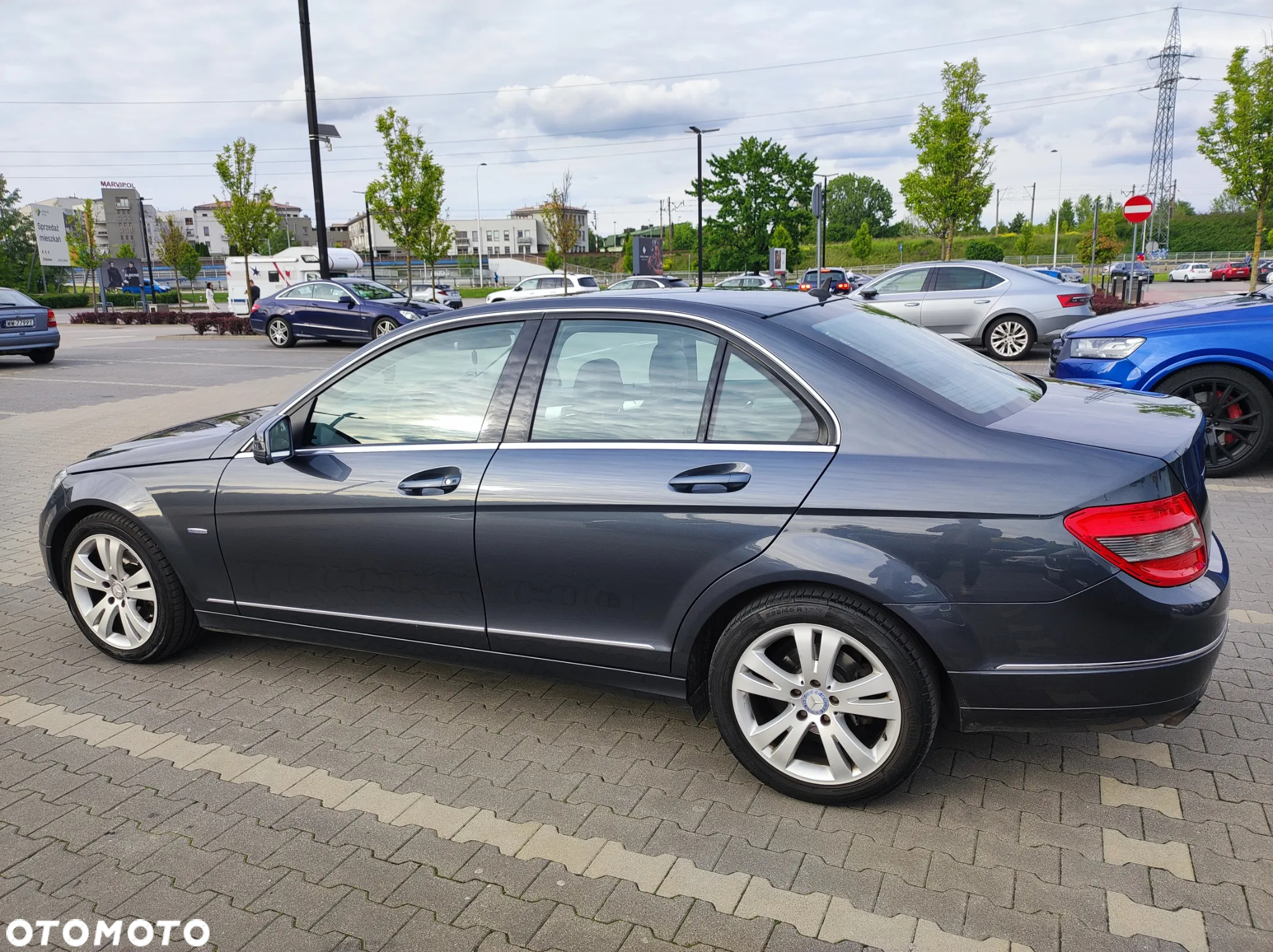 Mercedes-Benz Klasa C 180 BlueEFFICIENCY 7G-TRONIC Avantgarde - 7