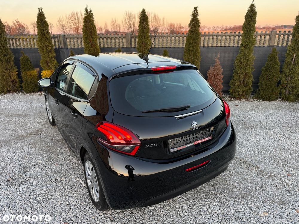 Peugeot 208 - 9