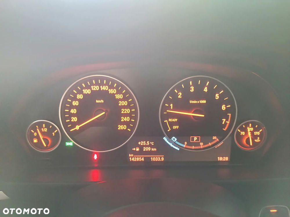 BMW Seria 3 320i GPF xDrive Advantage - 26