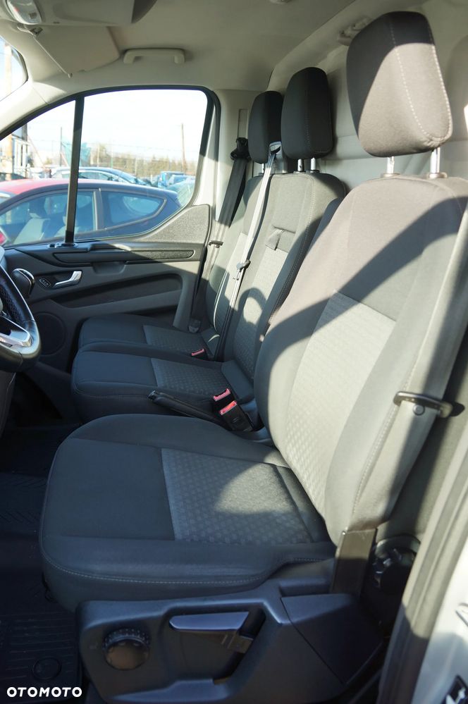 Ford Transit Custom - 22