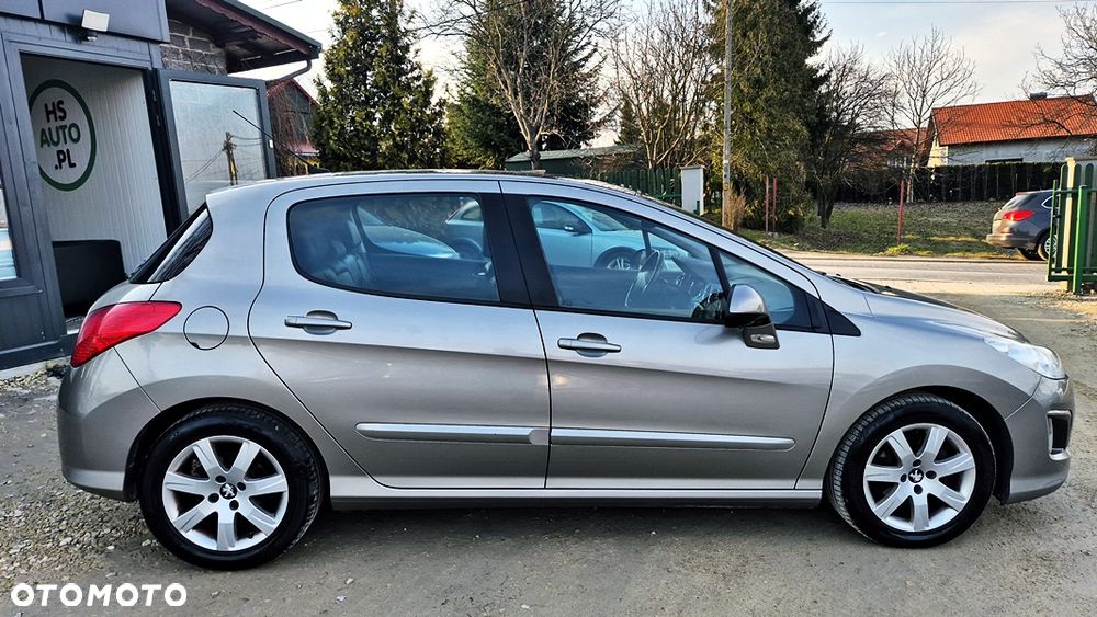 Peugeot 308 1.6 Premium Plus - 11