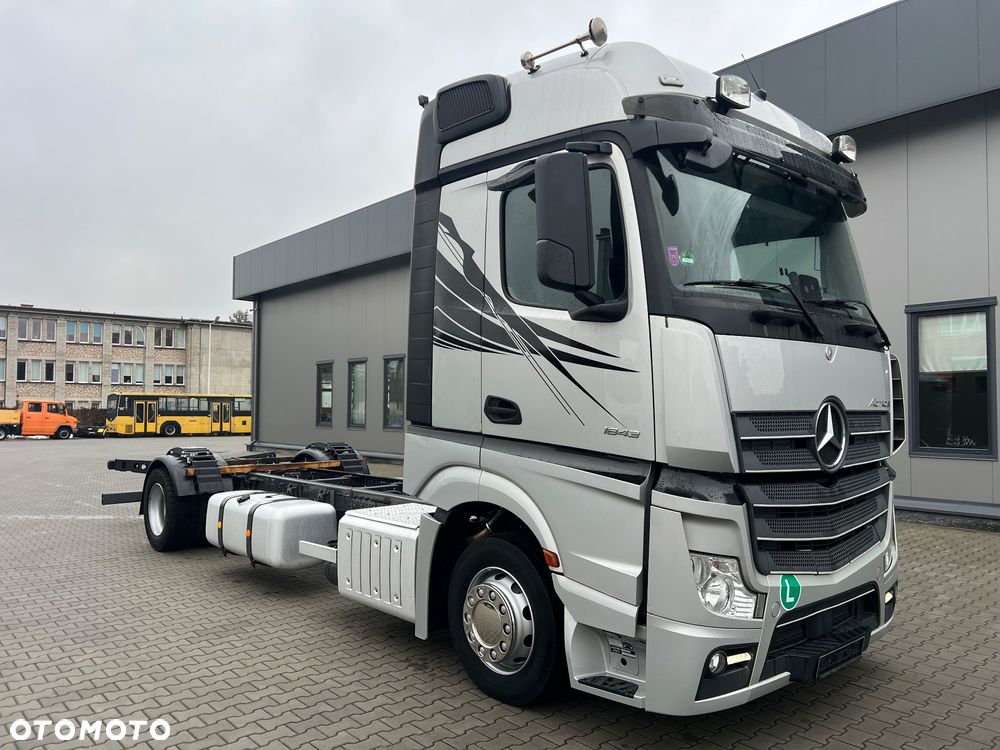 Mercedes-Benz 1843 - 2