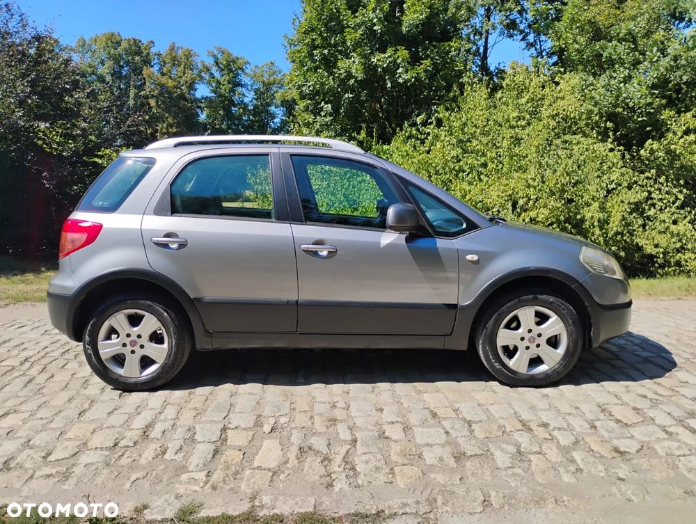 Fiat Sedici 1.6 16V 4x4 Emotion - 12