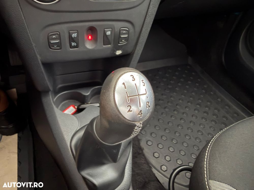 Dacia Sandero Stepway dCi 90 S&S Prestige - 8