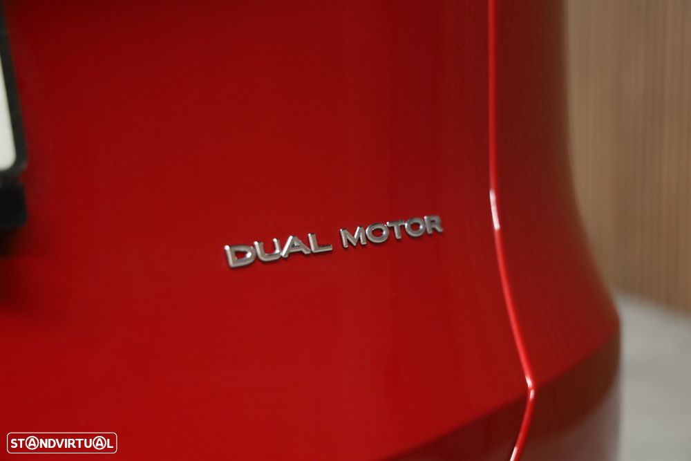 Tesla Model Y Long Range Tração Integral - 4