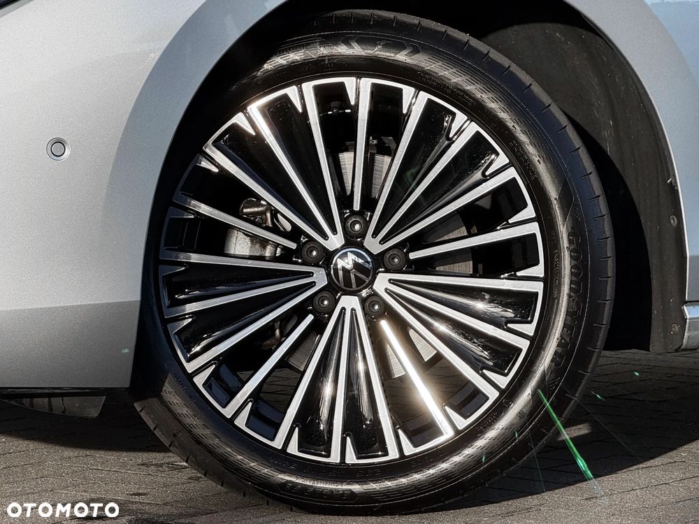 Volkswagen Passat 2.0 TDI SCR Elegance DSG - 6