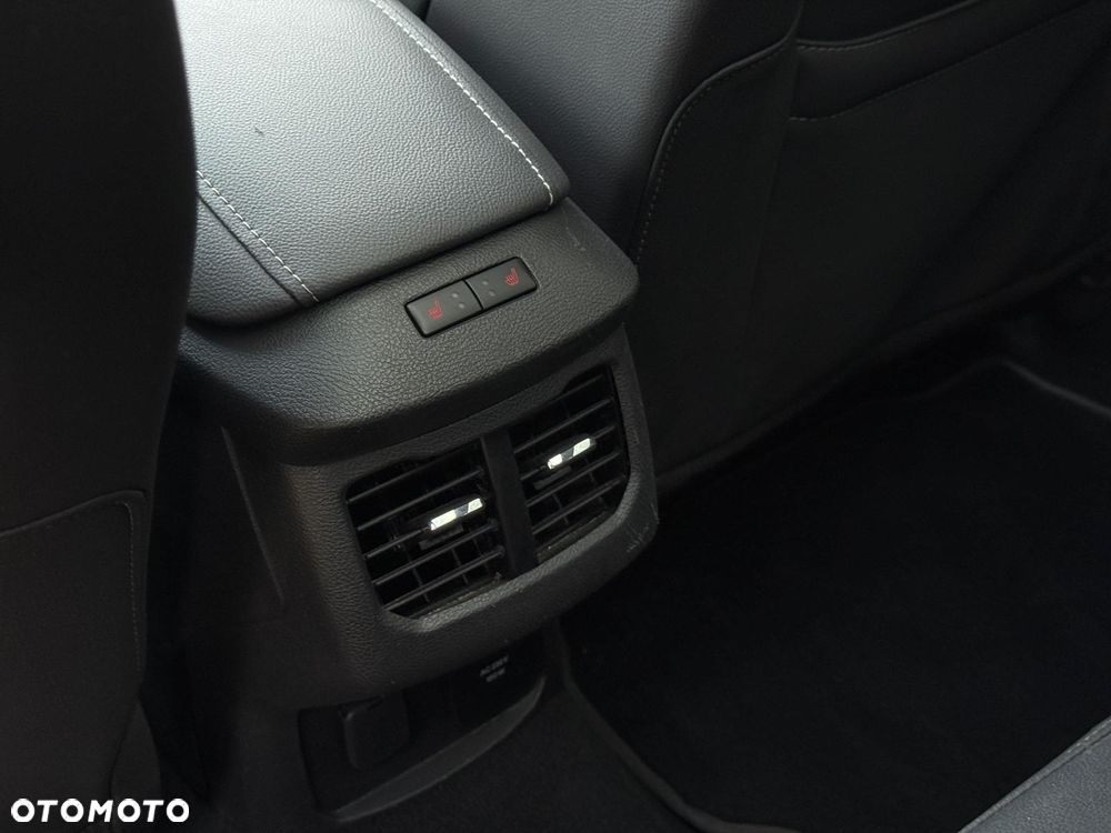 Ford Mondeo 2.0 EcoBoost STart-Stopp Autom Titanium - 19