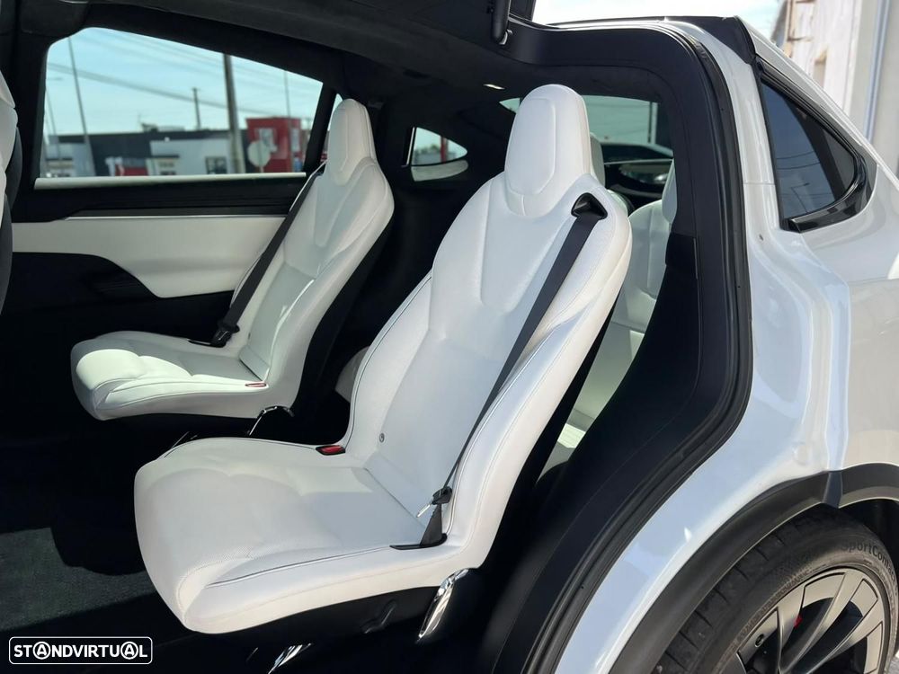 Tesla Model X Plaid AWD - 10