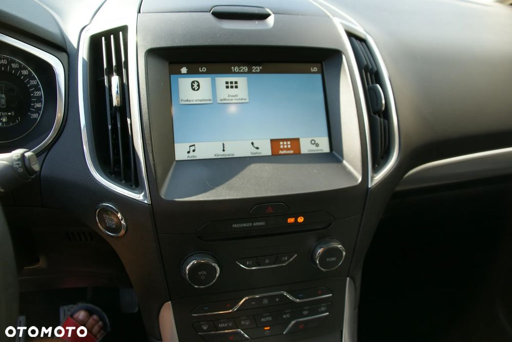 Ford S-Max - 21