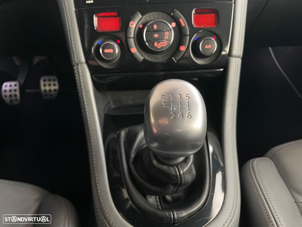 Peugeot RCZ 1.6 200 THP - 25