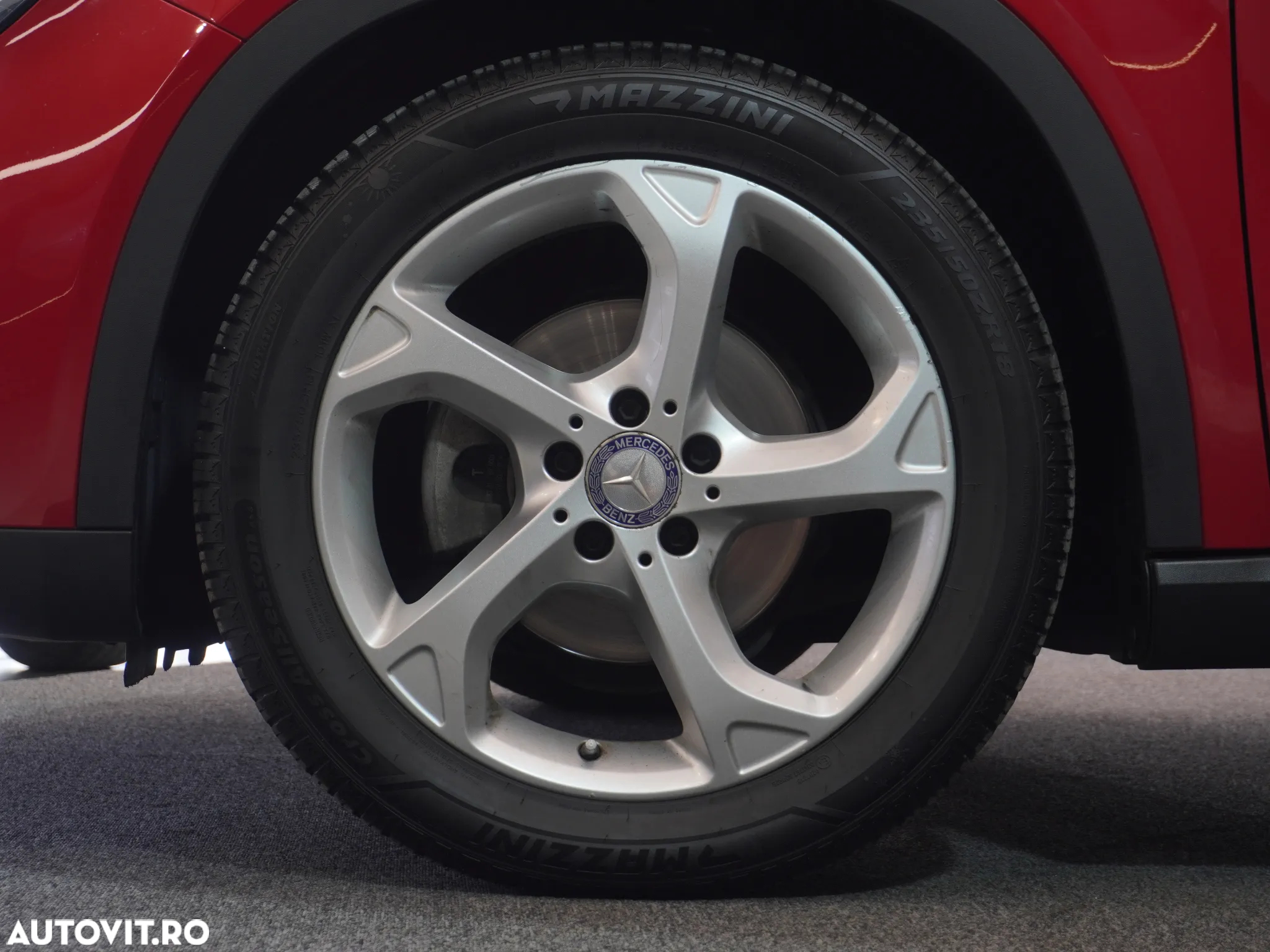Mercedes-Benz GLA - 14
