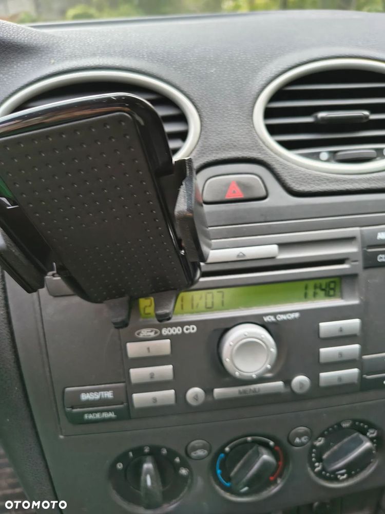 Ford Focus 1.6 Ambiente - 8