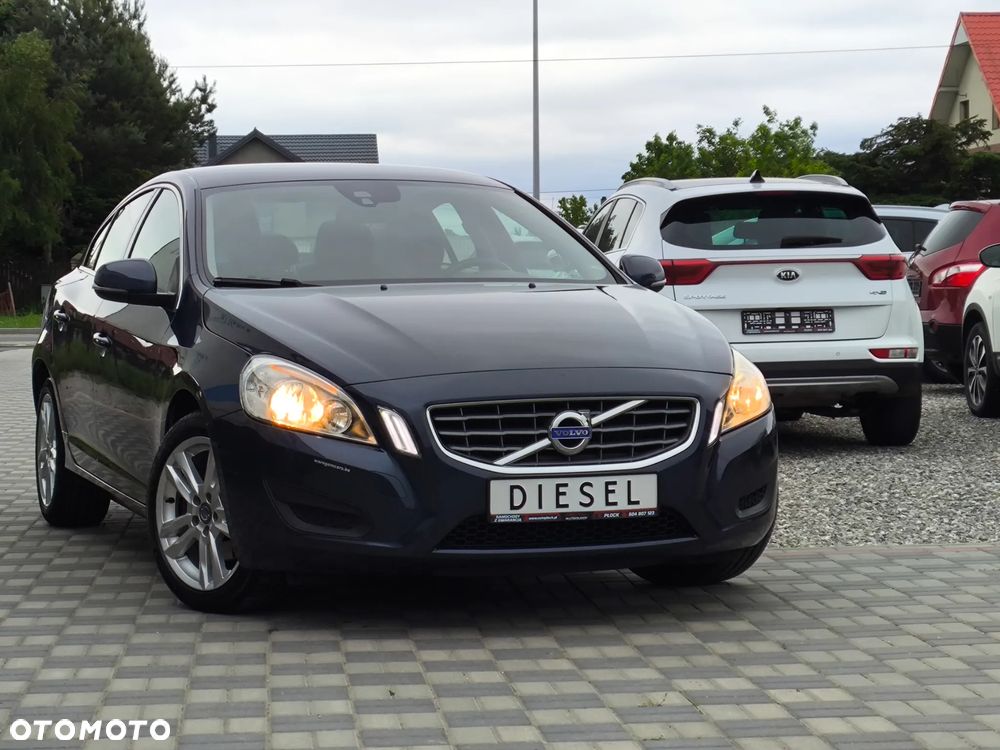 Volvo S60 D3 Momentum - 1