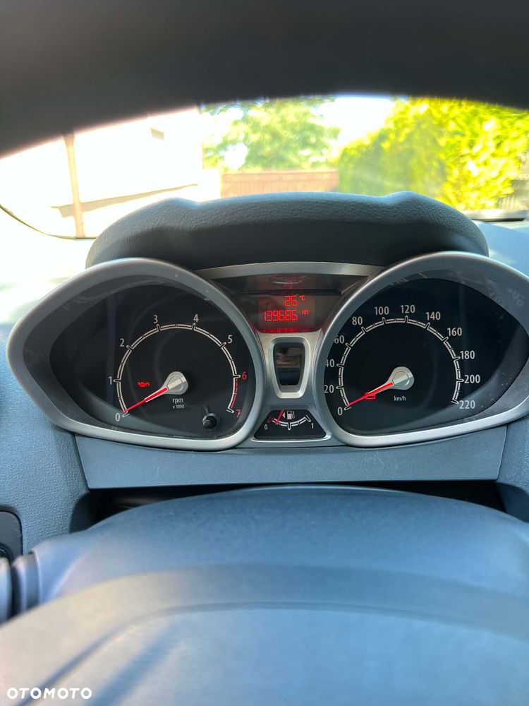 Ford Fiesta 1.25 Titanium EU5 - 8