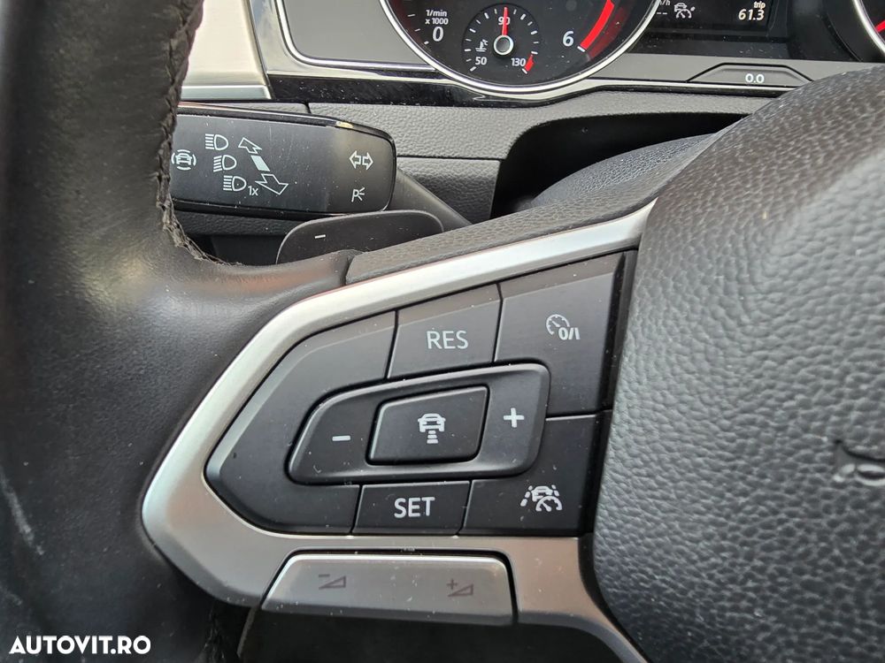 Volkswagen Passat 2.0 TDI DSG Highline - 11